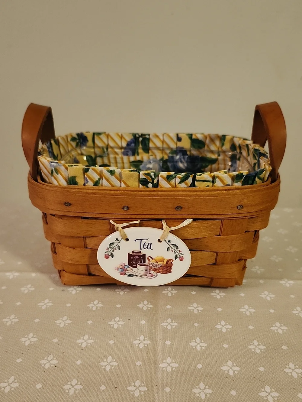 Longabergee Tea Basket with Yellow Floral Liner